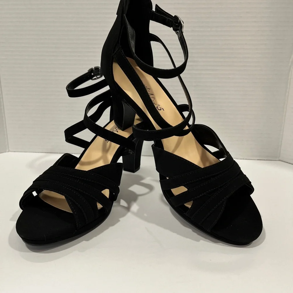 Easy Street‎ Elegant Black Strappy Heels